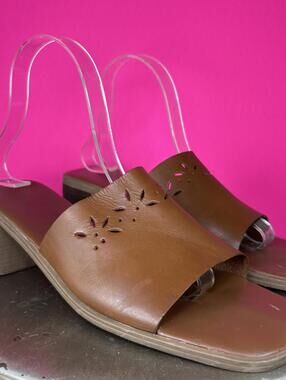 Montego Bay Club Brown Leather Wide Band Open Toe Block Heel Mule Sandal US 9.5